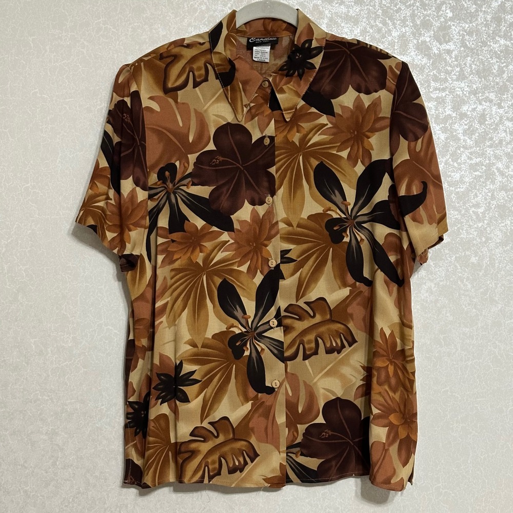 Caribou New York Tropical Floral Button Down Shirt 100% Rayon Vintage Neutral L
